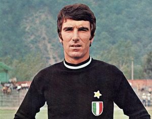 Dino Zoff l'un des meilleurs joueurs italiens de l'histoire Foot