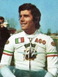 Giacomo Agostini fait partie du Top 10 des meilleurs pilotes de moto GP de l'histoire