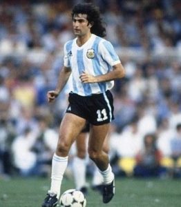 Mario Kempes fait partie des meilleurs joueurs argentins de tous les temps Top10