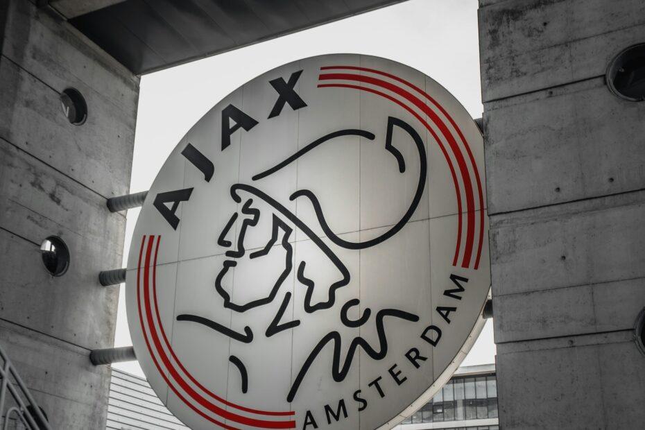 Top 10 meilleurs joueurs de l'histoire de l'Ajax Amsterdam